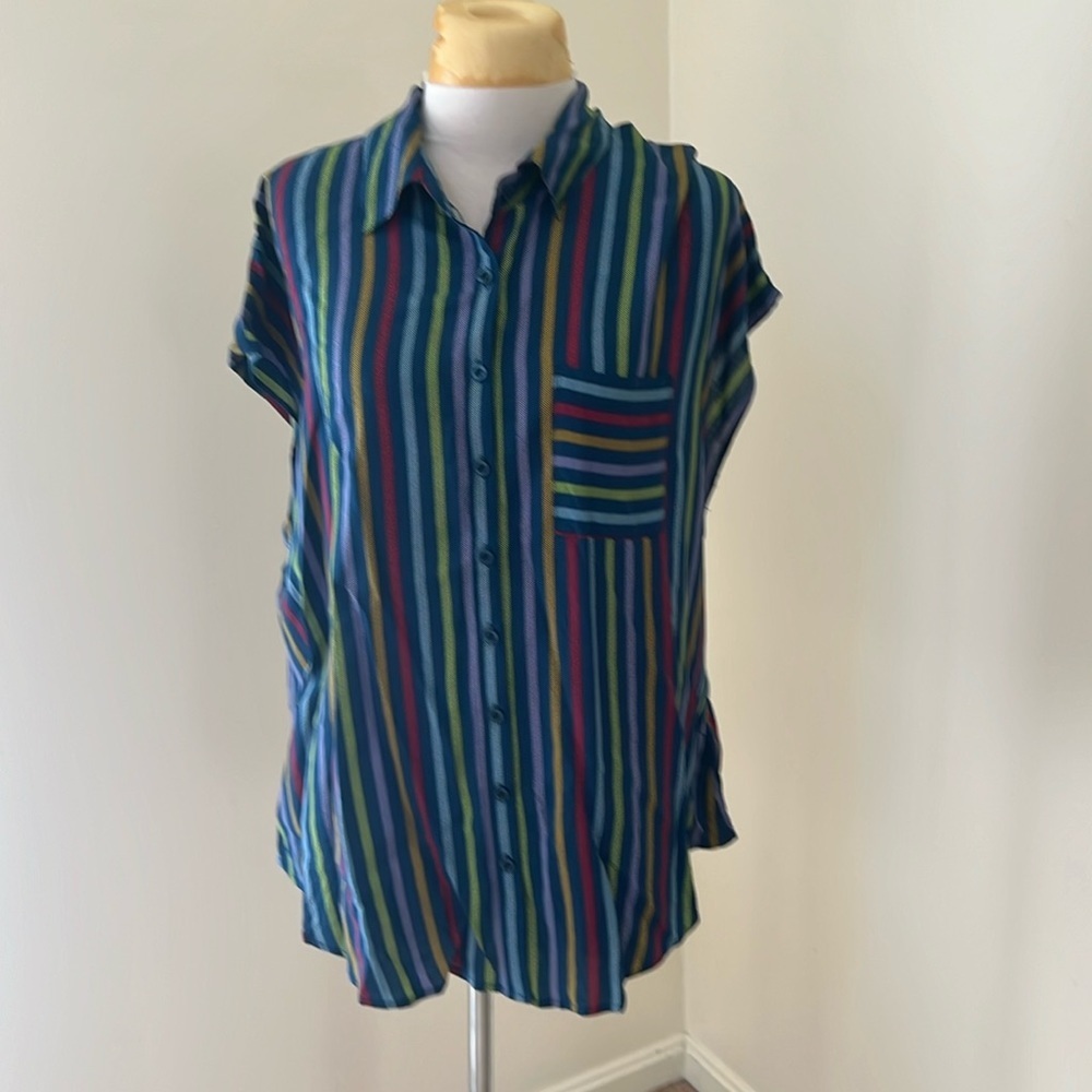 New! Torrid SZ 0/L navy multi striped top.